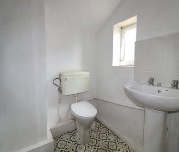1 Bedroom Apartment To Let - Photo 5
