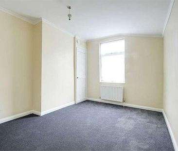 Montagu Road, London, N18 - Photo 3