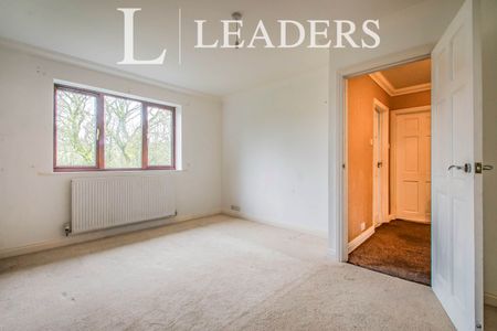 5 bedroom house to rent Rising Bridge Road, Haslingden, Rossendale, BB4 - Photo 4