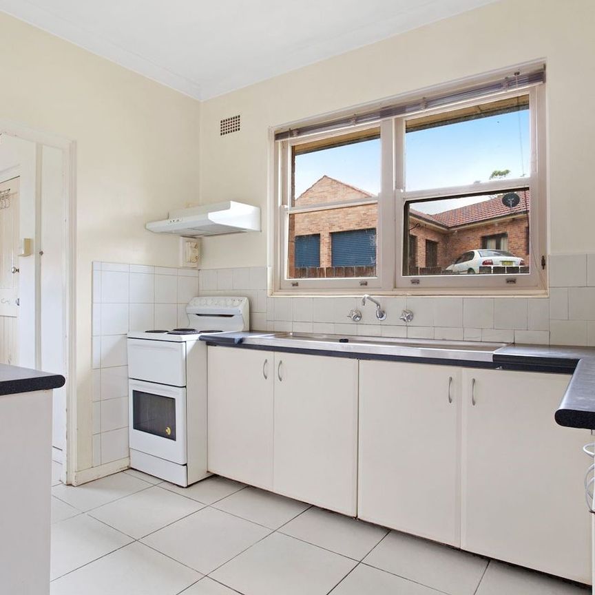 110 Paterson Road, - Photo 1