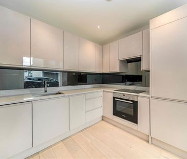 Mulberry Place, SE9, London - Photo 2