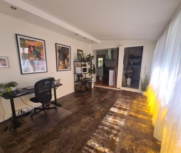 Family Size Home - Photo 3