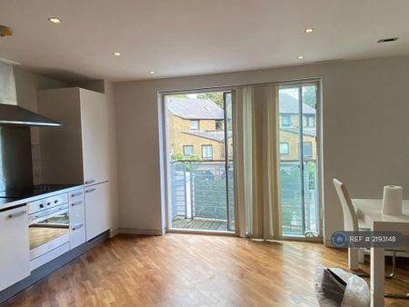 1 bedroom flat to rent - Photo 5