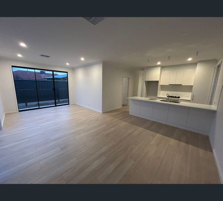 9 Ramsay Avenue, Hillcrest, SA 5086 - Photo 1