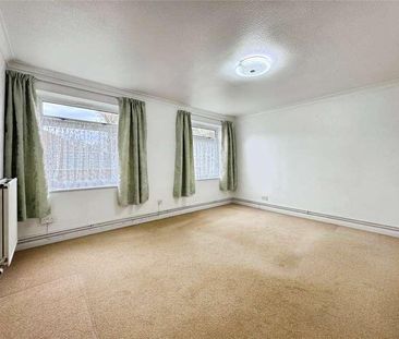 Caroline Court, Bath Road, Reading, Berkshire, RG1 - Photo 5