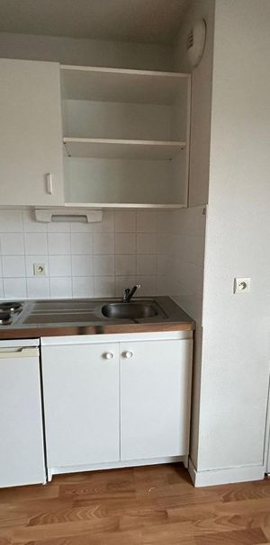Location Appartement 1 pièce 25m² LAVAL 53000 - Photo 1