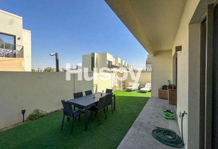 Unfurnished | Single Row | Chiller Free - Photo 2