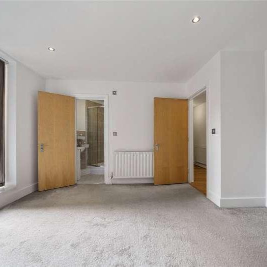 Goswell Road, London, EC1V - Photo 1