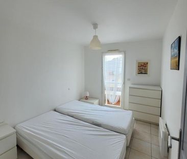 F2 38.6 m². Cuisine Equipée Américaine. - Photo 4