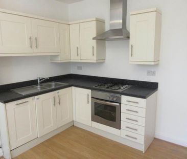 2 bedroom flat to rent - Photo 3