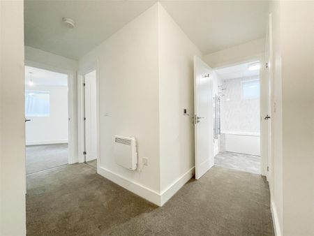 Flat 92, 7 Martin Court, Hastings, TN34 1EF - Photo 5