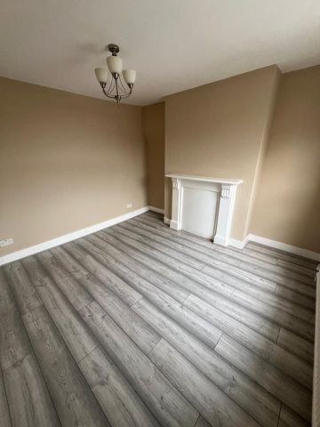 2 Bed Flat, High Street North, E12 - Photo 5