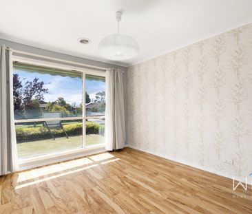 6 Livonia Place, Dandenong North, Vic 3175 - Photo 1