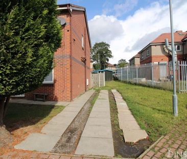 2 bedroom semi-detached house to rent - Photo 4