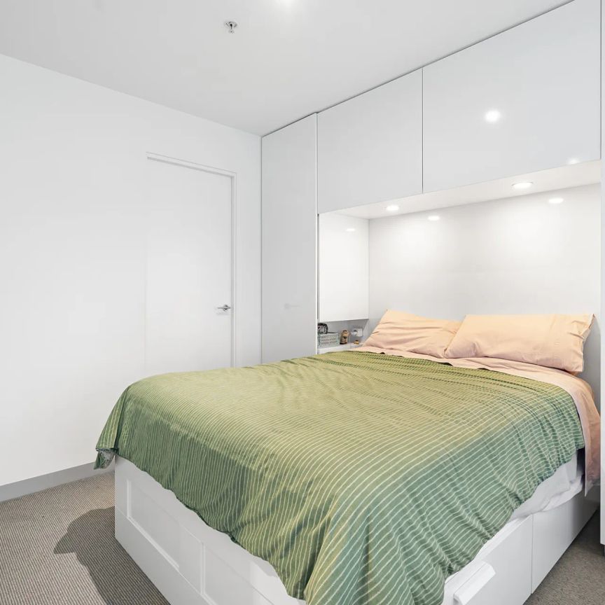 Gem in the Heart of West Melbourne - Photo 1