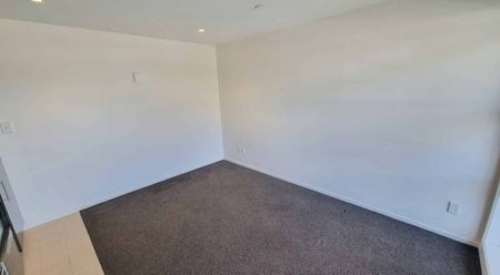 Perfect Work + Play Combo - Photo 4