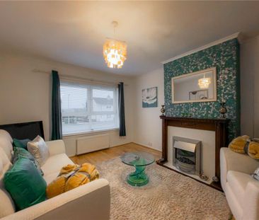 2 bedroom semi-detached house to rent - Photo 3