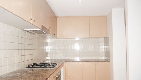 Modern Apartment in the Heart of Chatswood &ast;&ast; Available 04&sol;12&sol;24 &ast;&ast; - Photo 4