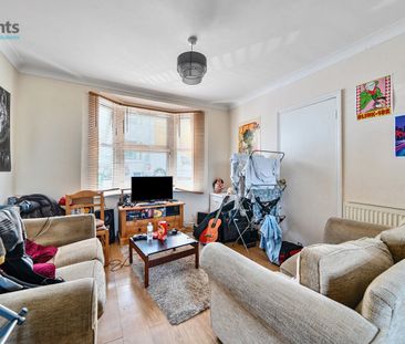 4 bedroom terraced house to rent - Photo 2