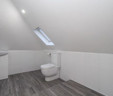 1 bedroom in a house share to rent - Photo 6