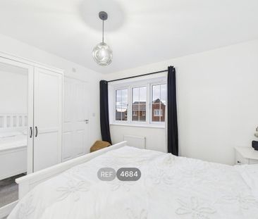 3 bedroom detached house to rent - Photo 6