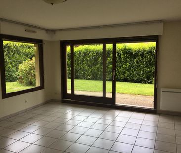 Location Appartement 2 pièces 56m² THONON LES BAINS 74200 - Photo 2