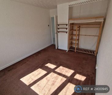 2 bedroom semi-detached house to rent - Photo 2