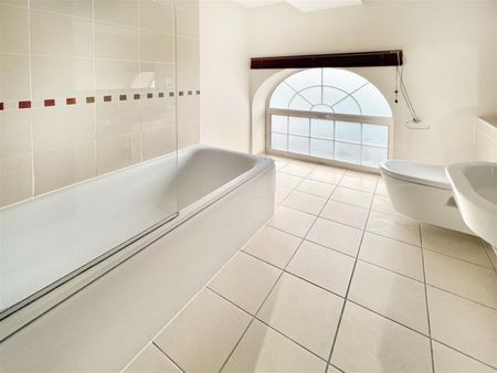 1 BED Apartment To rent - Photo 4