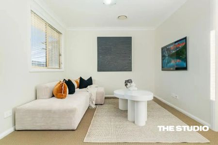 “Modern Family Living for Rent in a Prime North Kellyville Location” - Photo 5