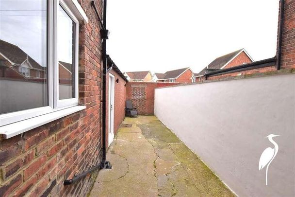 Primrose Crescent, Fulwell, Sunderland, SR6 - Photo 1