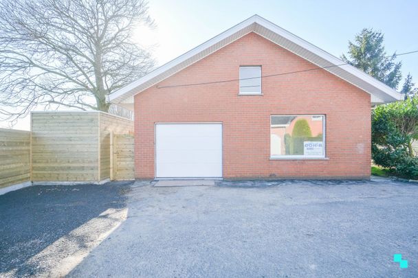 Aangename vrijstaande woning met drie slaapkamers in rustige omgeving. - Foto 1