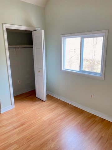 323 Saunders Street – B - Photo 3