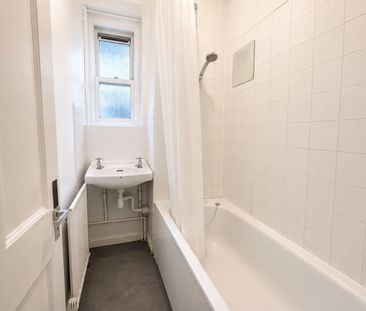 Room in a Shared Flat, Sherwin House, SE11 - Photo 1