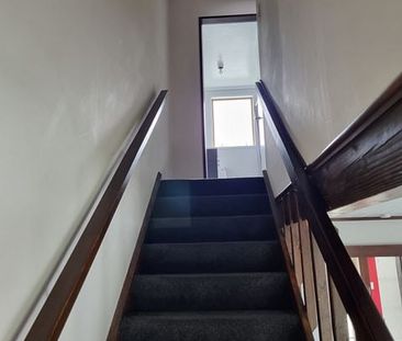 Fully furnished unit - ready to move in - Photo 2