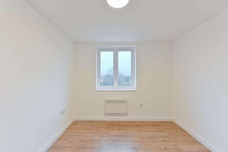 Upper Grove, South Norwood, SE25 - Photo 2