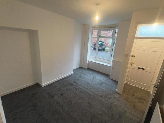 2 bedroom property to rent - Photo 1