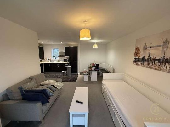 Thornhill Court, Maplin Park, Slough, SL3 - Photo 1