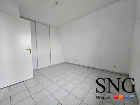 T2 + PARKIING - Photo 2