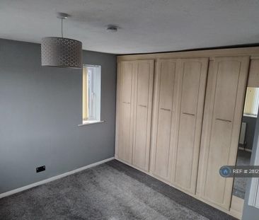 1 bedroom semi-detached house to rent - Photo 6