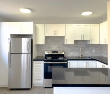 1500 Eglinton Ave W — Bachelor - Photo 5