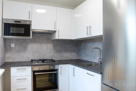 Apartment for rent, 4+kk - 3 bedrooms, 70m - Fotografie 2