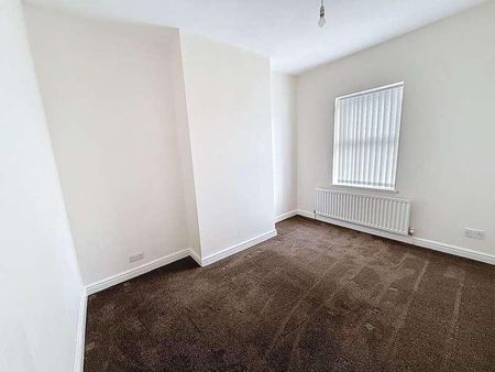 First Floor Flat, Newport Street, Middleport, Stoke-on-trent, ST6 - Photo 3