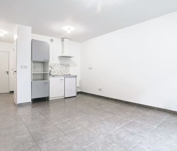 STUDIO – GARAGE – 28 m2 – 69008 – LYON – Réf. 10004947 - Photo 2