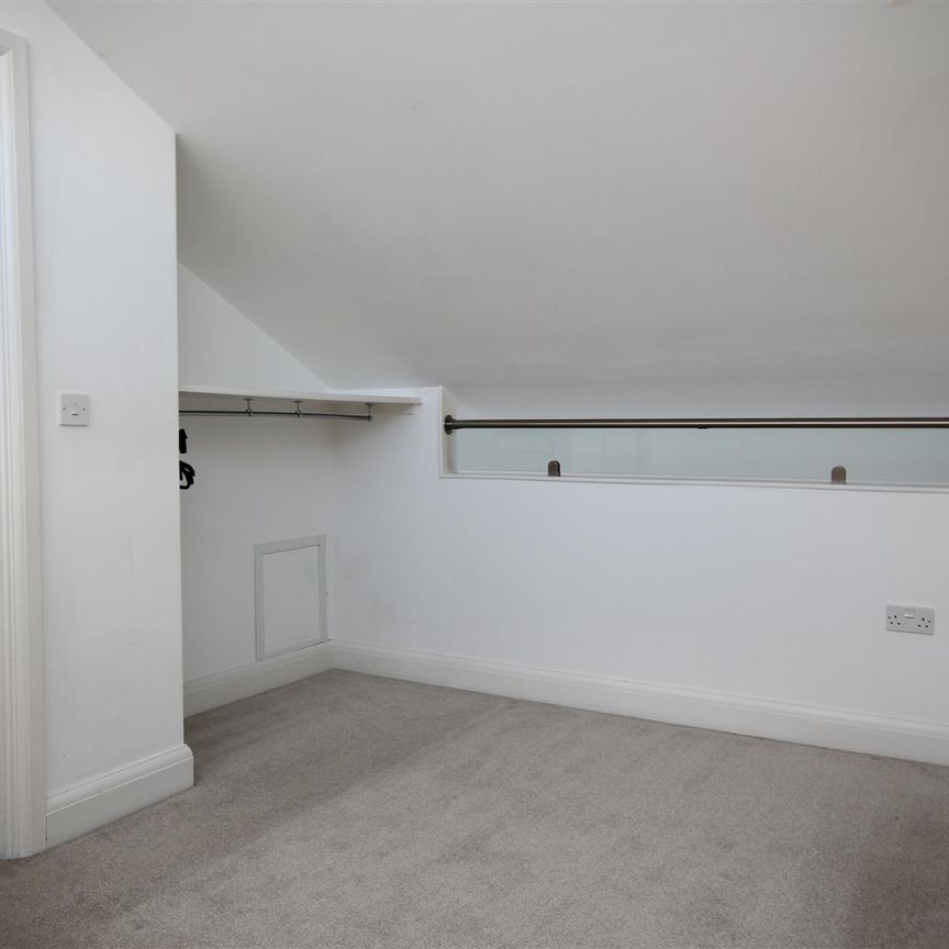 1 Bedroom Flat / Apartment to let - Photo 1