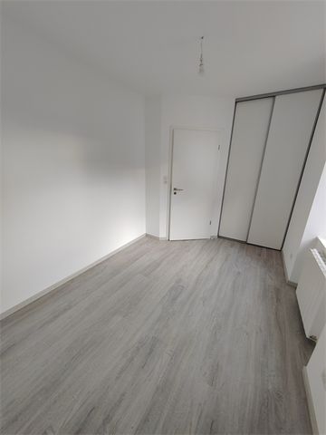 Location Appartement 2 pièces 45m² - Photo 2
