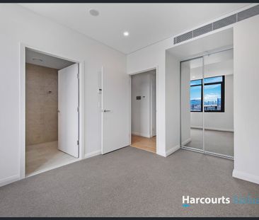 Waiting for you to move in! - Photo 3