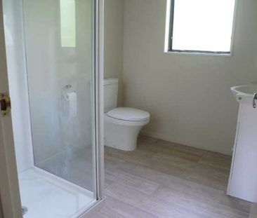 Enjoy the best that this handy Hillcrest location has to offer. - Photo 3