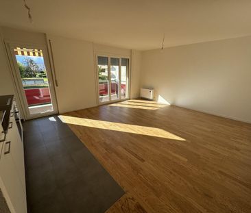 Appartement entièrement rénové de 3 pièces au 1er étage. - Photo 3