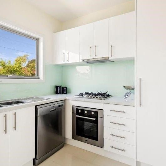 52 Anderson Street, Newport VIC 3015 - Photo 1