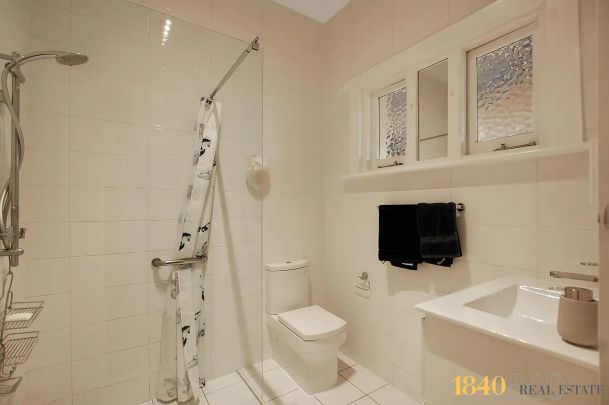 “3 Month Lease!” - Photo 1